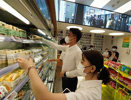 北京地铁站内首批便利店开业！除常规速食还有炒肝？去看看